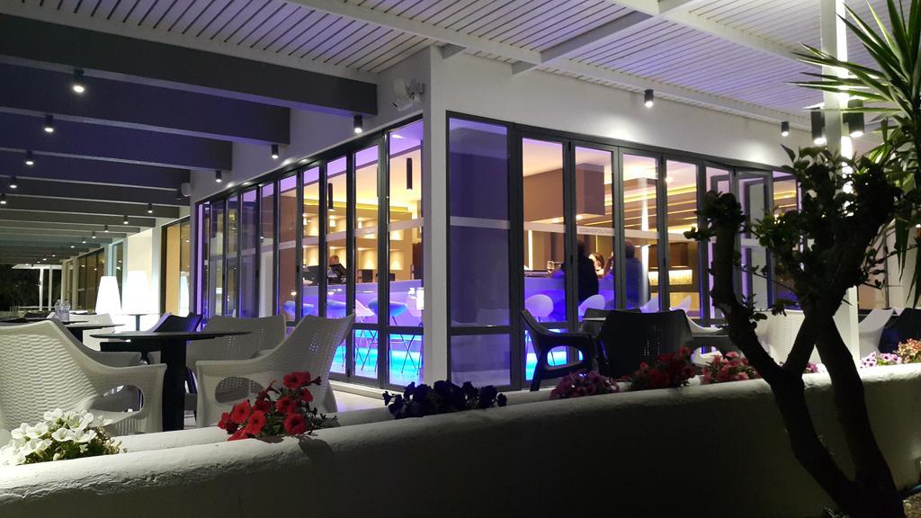Cosmopolitan Hotel Dış mekan fotoğraf